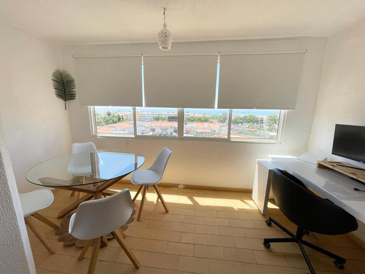 Panoramic Seaview - 2 Bedroom, Main Ave, 15 Min Walk Beach, Workspace البوفيرا المظهر الخارجي الصورة